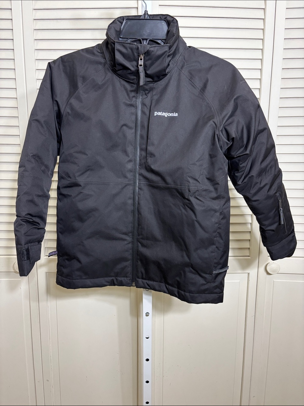 Patagonia Boys' Snowshot Black Jacket Size 7 - 8